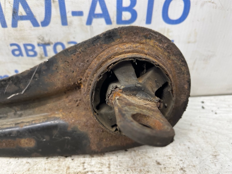 Рычаг задней подвески продольный левый Ford Kuga CBS 2.0 diesel Рычаг задней подвески продольный левый Ford Kuga CBS 2.0 diesel