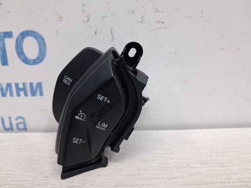 Запчасть кнопки руля Ford Kuga 2011-2019 CBS 2.0 diesel 2122162 Б/У Кнопки руля Ford Kuga 2011-2019 CBS 2.0 diesel 2122162 Б/У