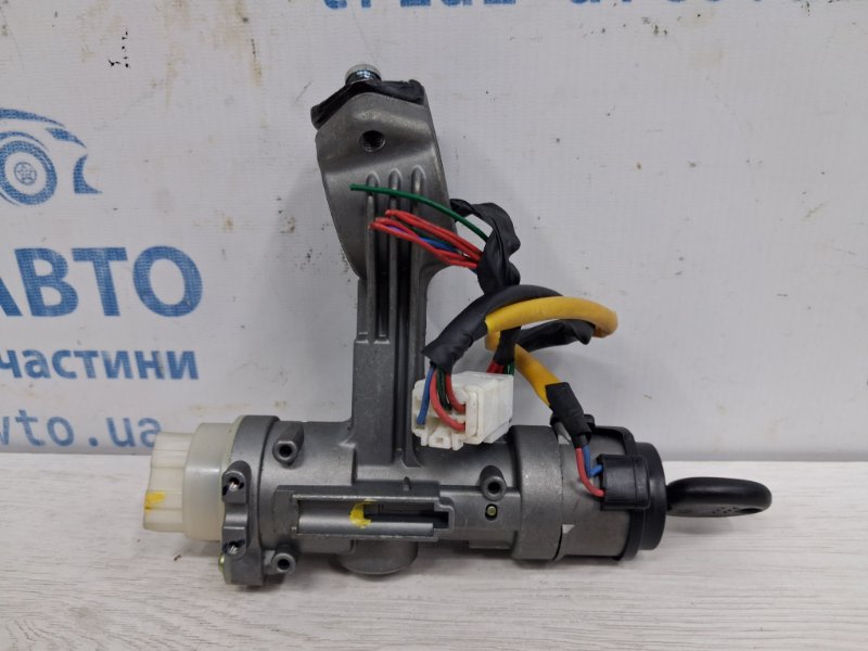 Запчасть замок зажигания Hyundai Tucson 2004-2009 JM 2.0 diesel D4EA 819102EA00 Б/У Замок зажигания Hyundai Tucson 2004-2009 JM 2.0 diesel D4EA 819102EA00 Б/У