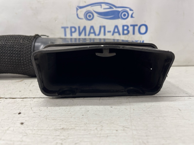 Воздухозаборник Tucson 2004-2009 JM 2.0 diesel D4EA Воздухозаборник Tucson 2004-2009 JM 2.0 diesel D4EA