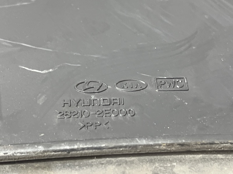 Воздухозаборник Tucson 2004-2009 JM 2.0 diesel D4EA Воздухозаборник Tucson 2004-2009 JM 2.0 diesel D4EA