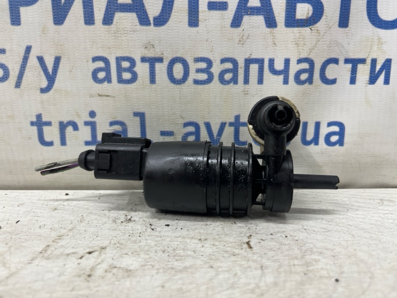 Запчасть насос омывателя стекла Ford Kuga 2011-2019 CBS 2.0 diesel 5160307 Б/У Насос омывателя стекла Ford Kuga 2011-2019 CBS 2.0 diesel 5160307 Б/У