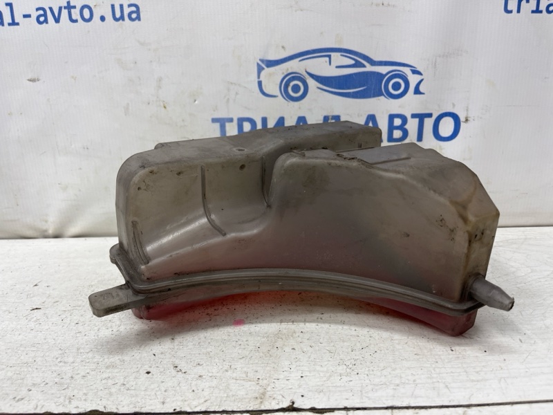 Бачок радиатора (расширительный) Mazda CX 5 KE 2.2 diesel Бачок радиатора (расширительный) Mazda CX 5 KE 2.2 diesel