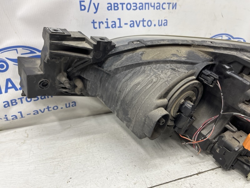 Фара правая 3 2003-2009 BK 1.6 бензин Z6 Фара правая 3 2003-2009 BK 1.6 бензин Z6