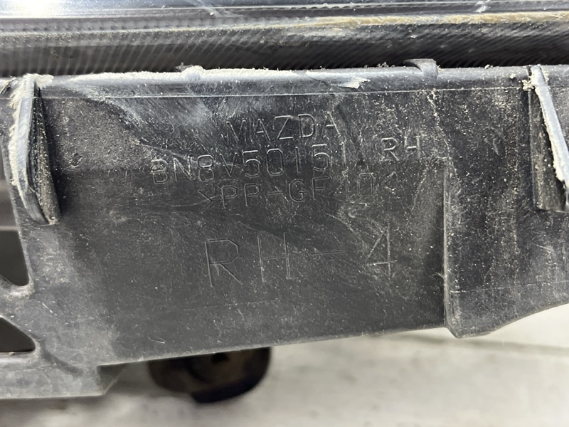 Фара правая 3 2003-2009 BK 1.6 бензин Z6 Фара правая 3 2003-2009 BK 1.6 бензин Z6