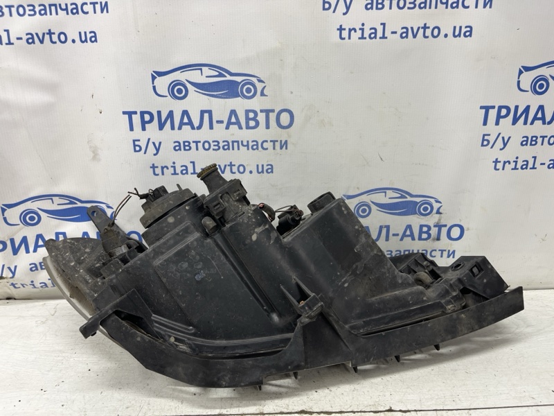Фара левая 3 2003-2009 BK 1.6 бензин Z6 Фара левая 3 2003-2009 BK 1.6 бензин Z6