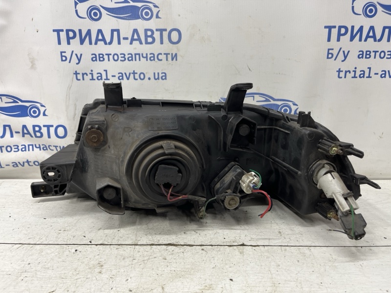 Фара правая галоген Pajero Sport 1996-2008 K9 2.5 Diesel 4D56 Фара правая галоген Pajero Sport 1996-2008 K9 2.5 Diesel 4D56