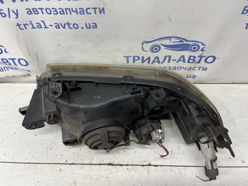 Фара правая галоген Pajero Sport 1996-2008 K9 2.5 Diesel 4D56 Фара правая галоген Pajero Sport 1996-2008 K9 2.5 Diesel 4D56