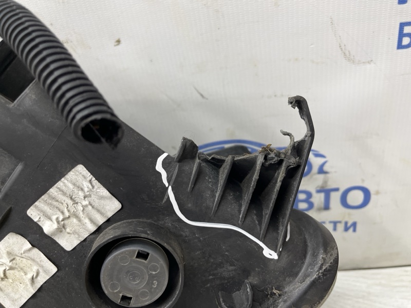 Фара левая Ксенон Kuga 2011-2019 CBS 2.0 diesel Фара левая Ксенон Kuga 2011-2019 CBS 2.0 diesel