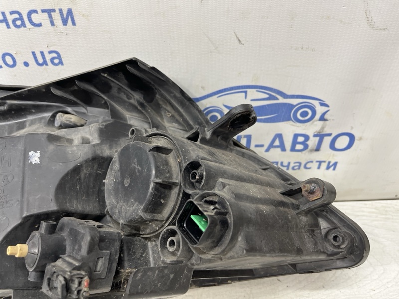 Фара левая Ceed 2006-2012 ED 1.6 diesel D4FB Фара левая Ceed 2006-2012 ED 1.6 diesel D4FB
