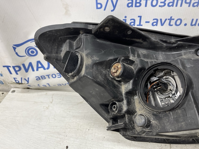 Фара левая Ceed 2006-2012 ED 1.6 diesel D4FB Фара левая Ceed 2006-2012 ED 1.6 diesel D4FB