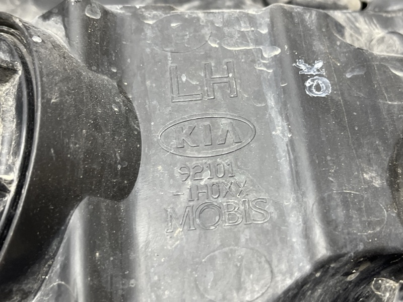 Фара левая Ceed 2006-2012 ED 1.6 diesel D4FB Фара левая Ceed 2006-2012 ED 1.6 diesel D4FB