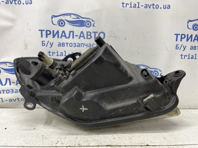 Фара левая Fabia 2007-2014 5J 1.4 diesel Фара левая Fabia 2007-2014 5J 1.4 diesel