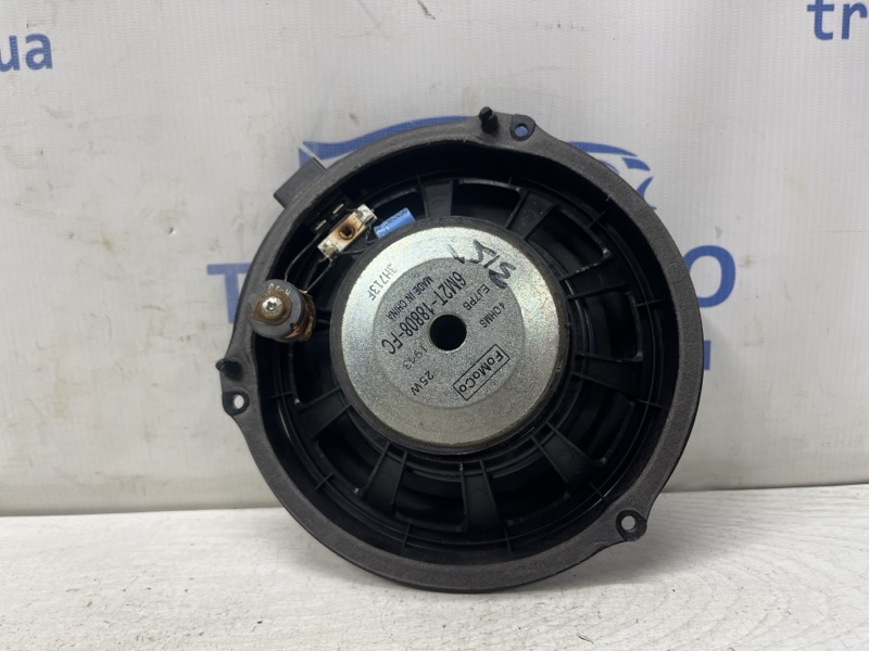 Динамик двери Kuga 2011-2019 CBS 2.0 diesel Динамик двери Kuga 2011-2019 CBS 2.0 diesel