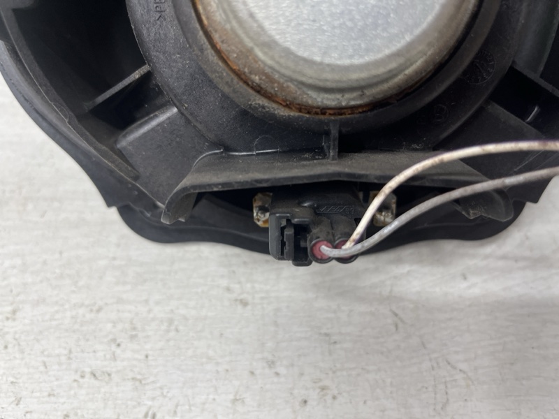 Динамик двери Mazda CX 7 ER 2.2 дизель MZR-CD Динамик двери Mazda CX 7 ER 2.2 дизель MZR-CD