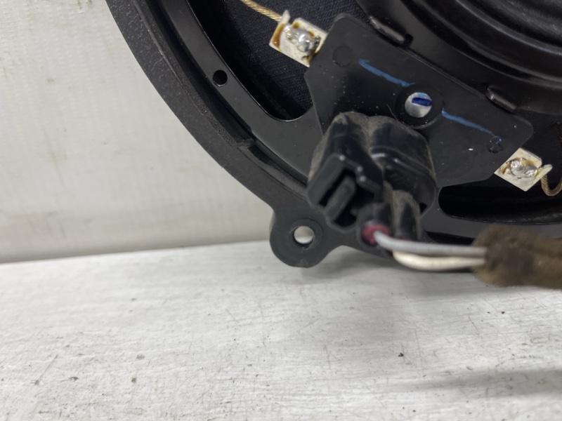 Динамик двери Mazda CX 7 ER 2.2 дизель MZR-CD Динамик двери Mazda CX 7 ER 2.2 дизель MZR-CD