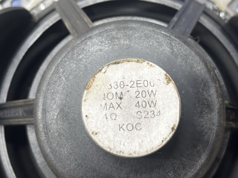 Динамик двери Tucson 2004-2009 JM 2.0 diesel D4EA Динамик двери Tucson 2004-2009 JM 2.0 diesel D4EA