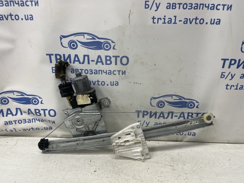 Стеклоподъемник задний левый Kuga 2011-2019 CBS 2.0 diesel Стеклоподъемник задний левый Kuga 2011-2019 CBS 2.0 diesel
