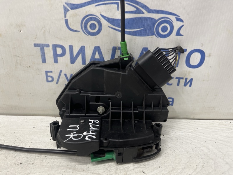 Замок двери передний правый Kuga 2011-2019 CBS 2.0 diesel Замок двери передний правый Kuga 2011-2019 CBS 2.0 diesel