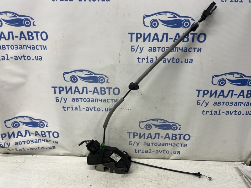 Замок двери передний правый Ford Kuga CBS 2.0 diesel Замок двери передний правый Ford Kuga CBS 2.0 diesel