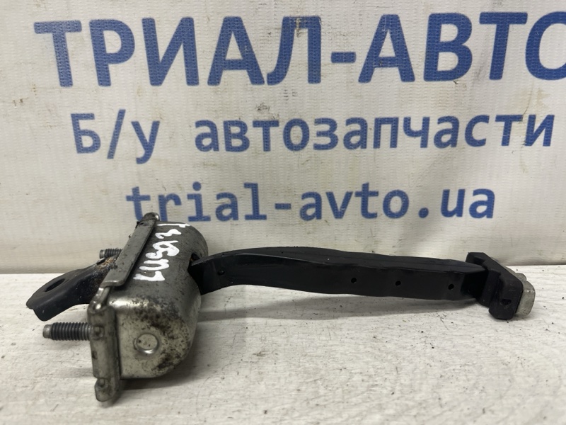 Ограничитель двери задний левый Ford Kuga 2011-2019 CBS 2.0 diesel 1641573 Б/У
