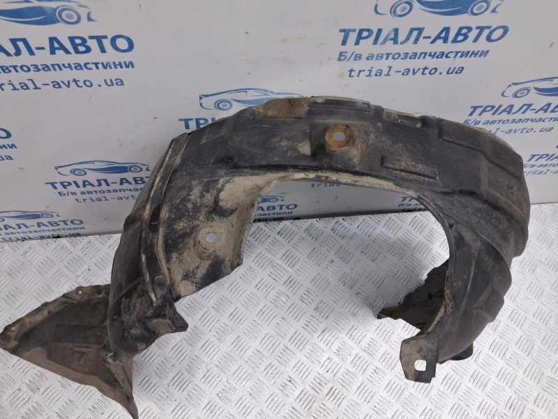Подкрылок передний правый Mazda 3 BK 1.6 бензин Z6 Подкрылок передний правый Mazda 3 BK 1.6 бензин Z6
