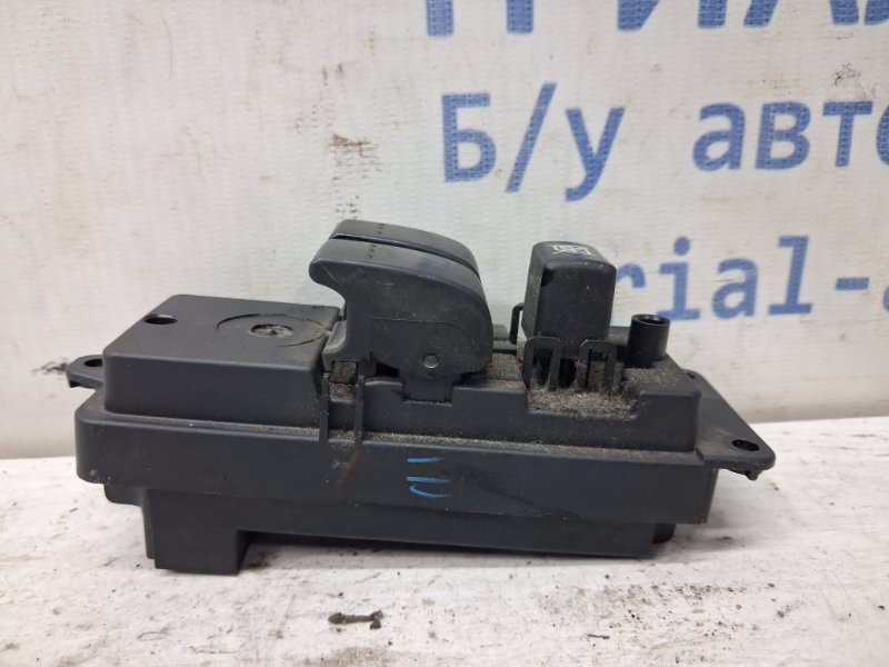 Блок управления стеклоподъемниками 3 2003-2009 BK 1.6 бензин Z6