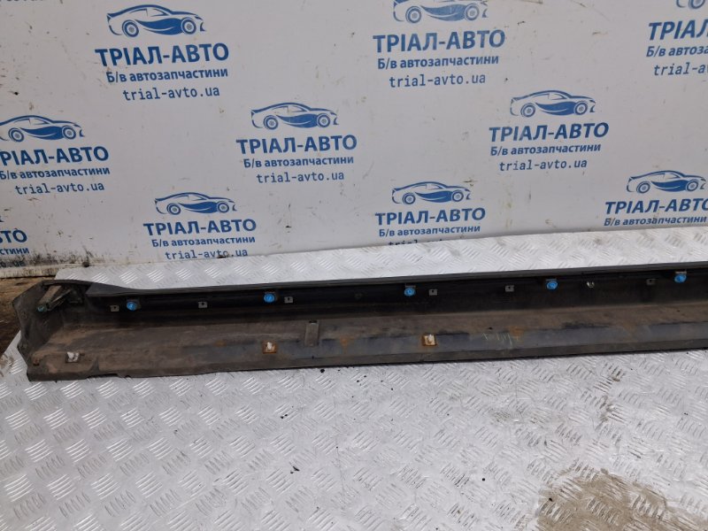 Накладка порога внешняя правая Outlander 2007-2012 XL 2.2 diesel 4N14 Накладка порога внешняя правая Outlander 2007-2012 XL 2.2 diesel 4N14