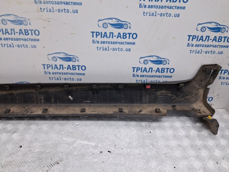 Накладка порога внешняя правая Sportage 2010-2016 SL 2.0 diesel D4HA Накладка порога внешняя правая Sportage 2010-2016 SL 2.0 diesel D4HA