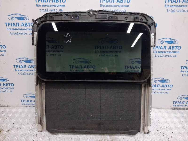 Запчасть люк в сборе Mitsubishi Outlander 2012-2021 GF 2.0 бензин 4B11 5850A263 Б/У Люк в сборе Mitsubishi Outlander 2012-2021 GF 2.0 бензин 4B11 5850A263 Б/У