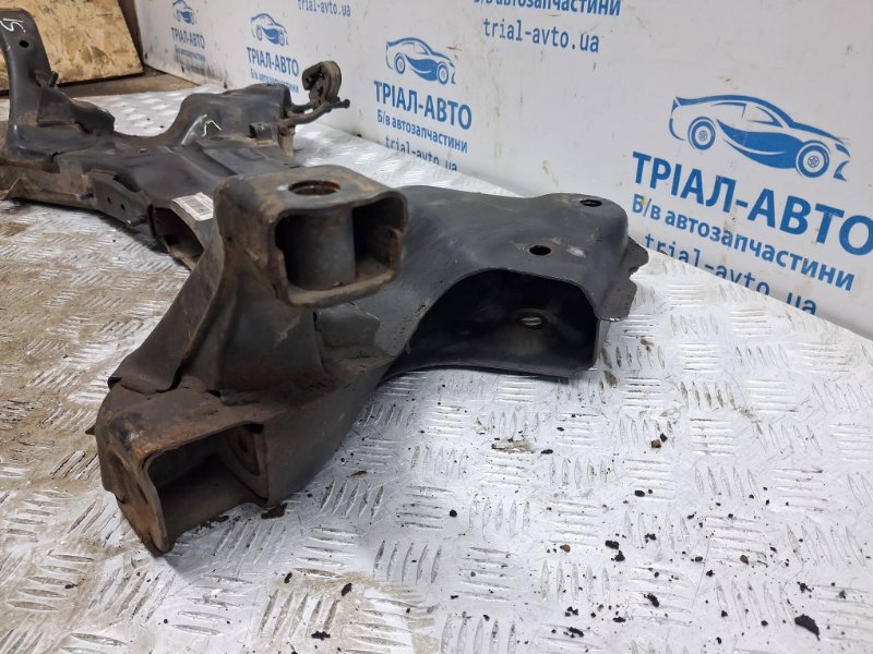Балка передней подвески Kia Sportage SL 2.0 diesel D4HA Балка передней подвески Kia Sportage SL 2.0 diesel D4HA