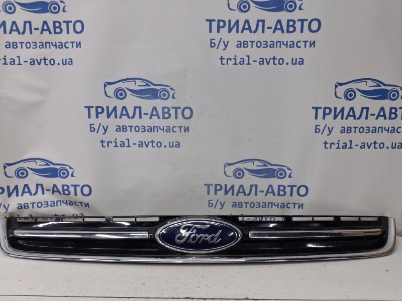 Запчасть решетка радиатора Ford Kuga 2011-2019 CBS 2.0 diesel 1893744 Б/У Решетка радиатора Ford Kuga 2011-2019 CBS 2.0 diesel 1893744 Б/У