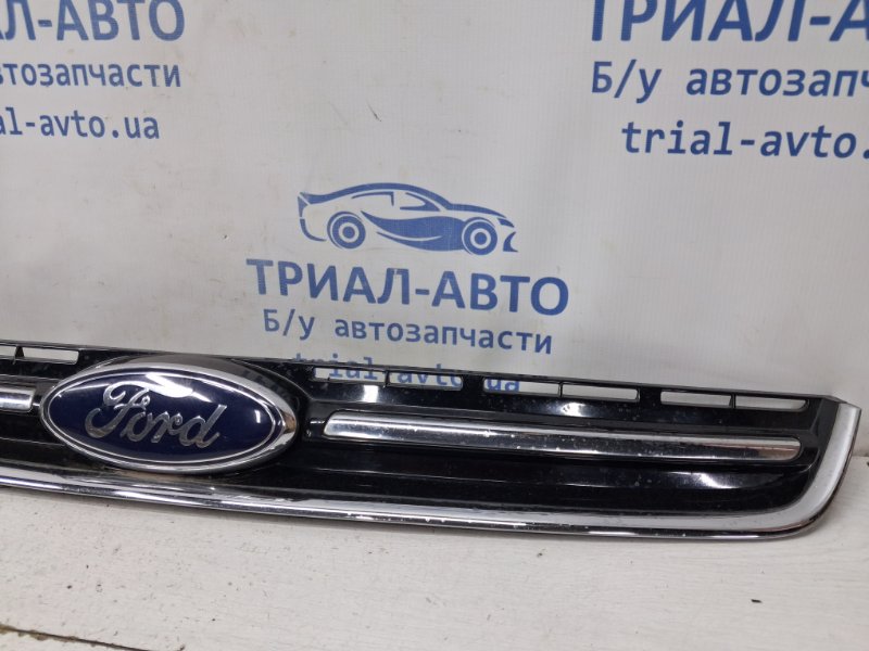 Решетка радиатора Ford Kuga CBS 2.0 diesel Решетка радиатора Ford Kuga CBS 2.0 diesel