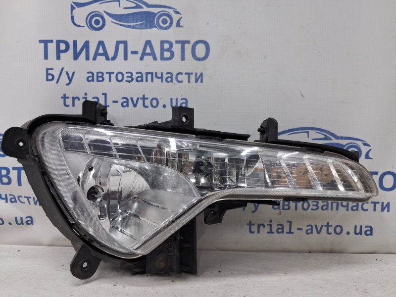 Запчасть фара противотуманная правая Kia Sportage 2010-2016 SL 2.0 diesel D4HA 922023W200 Б/У Фара противотуманная правая Kia Sportage 2010-2016 SL 2.0 diesel D4HA 922023W200 Б/У