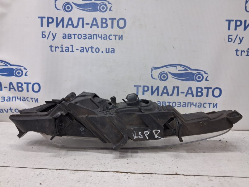 Фара противотуманная правая Sportage 2010-2016 SL 2.0 diesel D4HA Фара противотуманная правая Sportage 2010-2016 SL 2.0 diesel D4HA