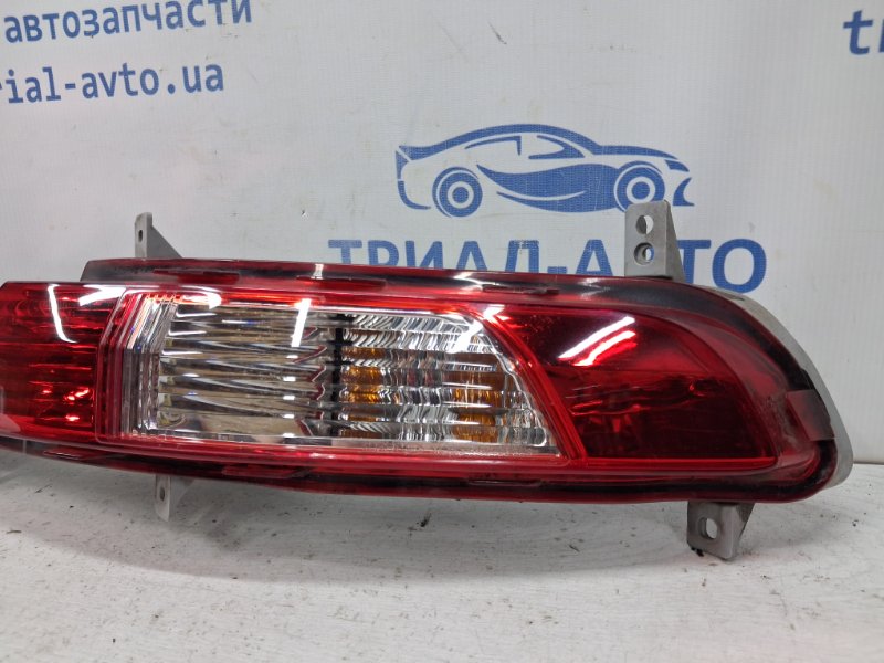 Катафот правый Kia Sportage SL 2.0 diesel D4HA Катафот правый Kia Sportage SL 2.0 diesel D4HA