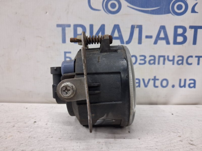 Фара противотуманная Mitsubishi ASX GA 1.8 Diesel 4N13 Фара противотуманная Mitsubishi ASX GA 1.8 Diesel 4N13