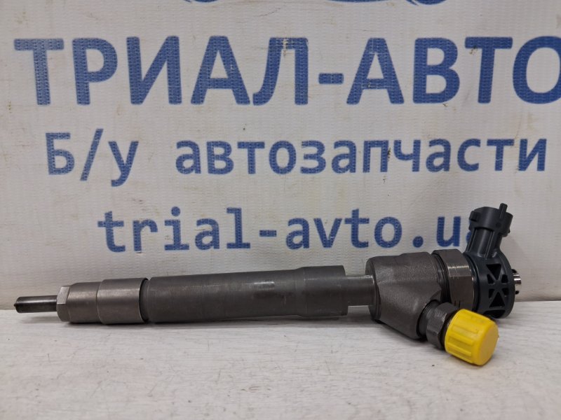 Запчасть форсунка топливная Nissan Qashqai 2013-2022 J11 1.6 diesel R9M 1660000Q2D Б/У Форсунка топливная Nissan Qashqai 2013-2022 J11 1.6 diesel R9M 1660000Q2D Б/У