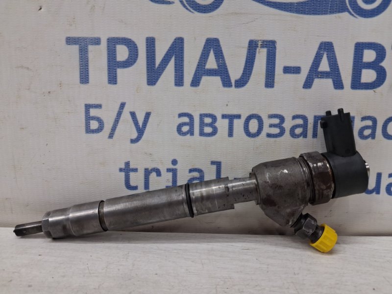 Запчасть форсунка топливная Hyundai IX35 2009-2015 LM 1.7 diesel D4FD 33800-2A800 Б/У Форсунка топливная Hyundai IX35 2009-2015 LM 1.7 diesel D4FD 33800-2A800 Б/У