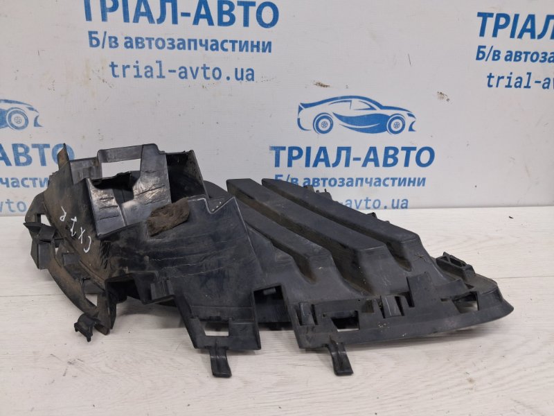 Решетка переднего бампера правая Mazda CX 7 ER 2.2 дизель MZR-CD Решетка переднего бампера правая Mazda CX 7 ER 2.2 дизель MZR-CD