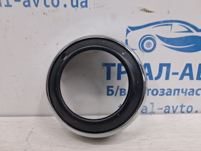 Запчасть решетка переднего бампера левая Mitsubishi Outlander 2007-2012 XL 2.2 diesel 4N14 8321A289 Б/У Решетка переднего бампера левая Mitsubishi Outlander 2007-2012 XL 2.2 diesel 4N14 8321A289 Б/У