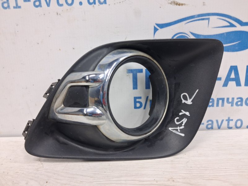 Запчасть решетка переднего бампера правая Mitsubishi ASX 2010- GA 1.8 Diesel 4N13 8321A386 Б/У Решетка переднего бампера правая Mitsubishi ASX 2010- GA 1.8 Diesel 4N13 8321A386 Б/У
