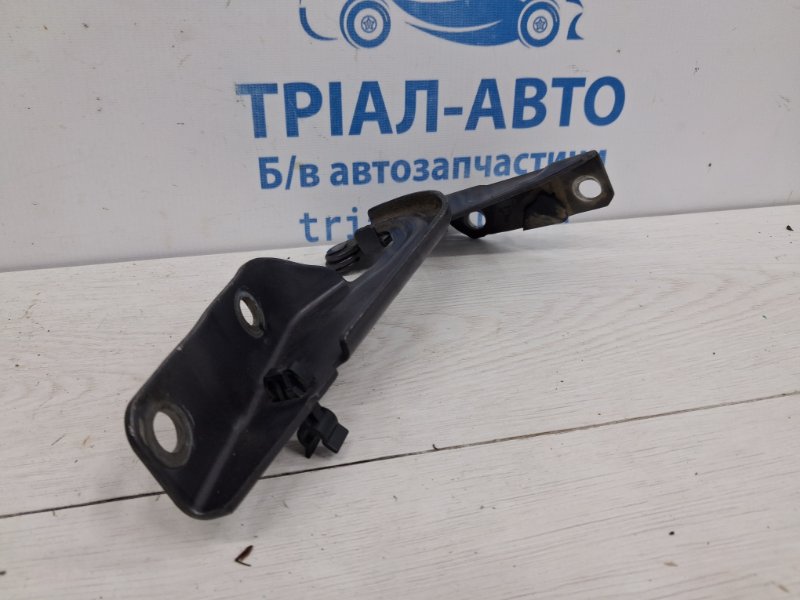 Петля капота правая Outlander 2007-2012 XL 2.2 diesel 4N14 Петля капота правая Outlander 2007-2012 XL 2.2 diesel 4N14