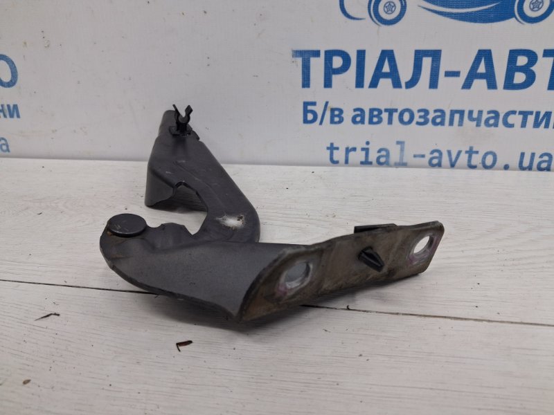 Петля капота правая Mitsubishi Outlander XL 2.2 diesel 4N14 Петля капота правая Mitsubishi Outlander XL 2.2 diesel 4N14