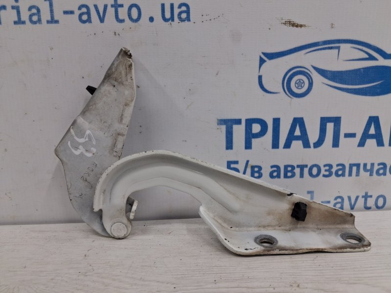 Запчасть петля капота правая Mitsubishi Outlander 2012-2021 GF 2.0 бензин 4B11 MN175242 Б/У Петля капота правая Mitsubishi Outlander 2012-2021 GF 2.0 бензин 4B11 MN175242 Б/У