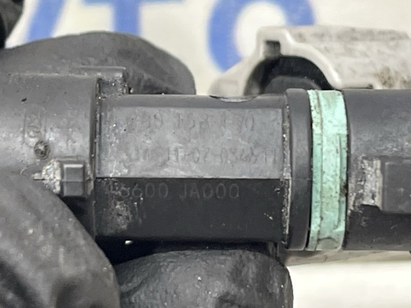Форсунка топливная X-Trail 2007-2015 T31 2.5 бензин QR25DE Форсунка топливная X-Trail 2007-2015 T31 2.5 бензин QR25DE