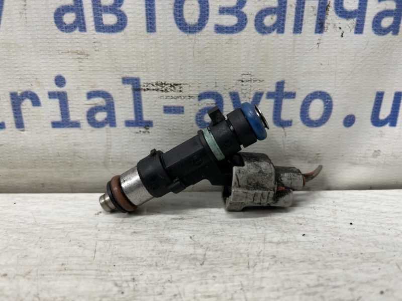Запчасть форсунка топливная Nissan X-Trail 2007-2015 T31 2.5 бензин QR25DE 16600JA000 Б/У Форсунка топливная Nissan X-Trail 2007-2015 T31 2.5 бензин QR25DE 16600JA000 Б/У