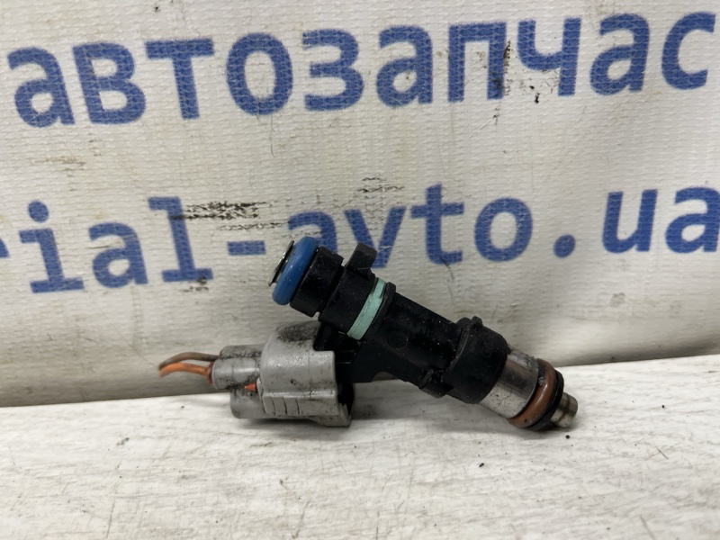 Запчасть форсунка топливная Nissan X-Trail 2007-2015 T31 2.5 бензин QR25DE 16600JA000 Б/У Форсунка топливная Nissan X-Trail 2007-2015 T31 2.5 бензин QR25DE 16600JA000 Б/У