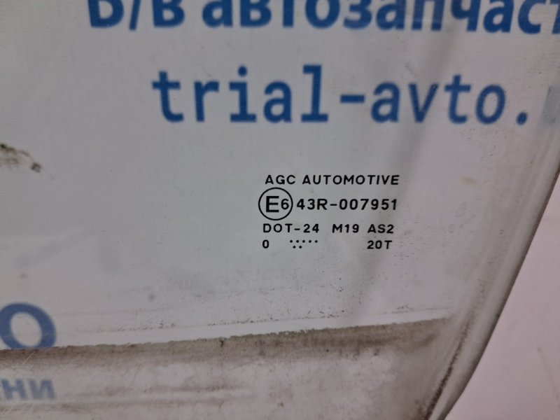 Стекло двери переднее левое Mitsubishi Outlander XL 2.2 diesel 4N14 Стекло двери переднее левое Mitsubishi Outlander XL 2.2 diesel 4N14