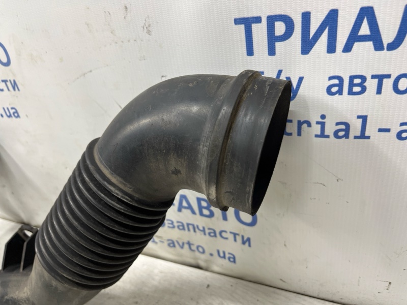 Патрубок турбины Outlander 2007-2012 XL 2.2 diesel 4N14 Патрубок турбины Outlander 2007-2012 XL 2.2 diesel 4N14